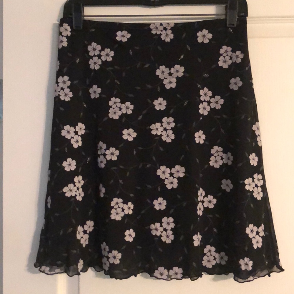 Elastic skirt